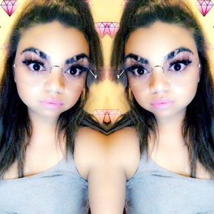 Meet your Posher, Nancy